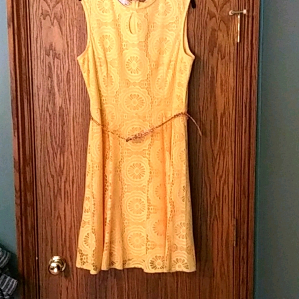 Women's London Style Collection Sleeveless Dress